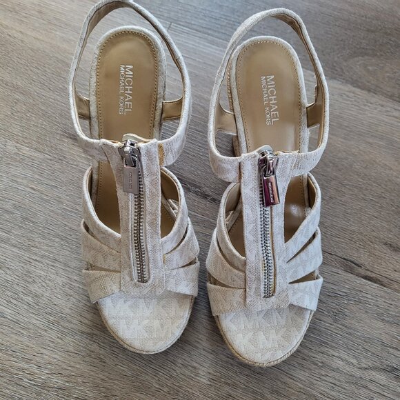 Michael Kors Berkley Platform Wedge Sandal MK Logo Cream Canvas Size 7 - Picture 5 of 16
